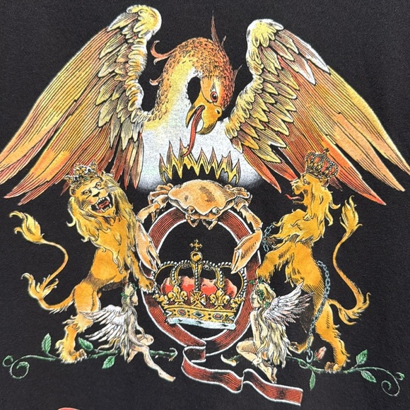 Queen Black Graphic T-Shirt - Picture 3 of 4